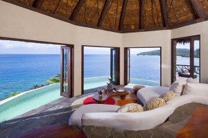 Peninsula Villa - Living Room