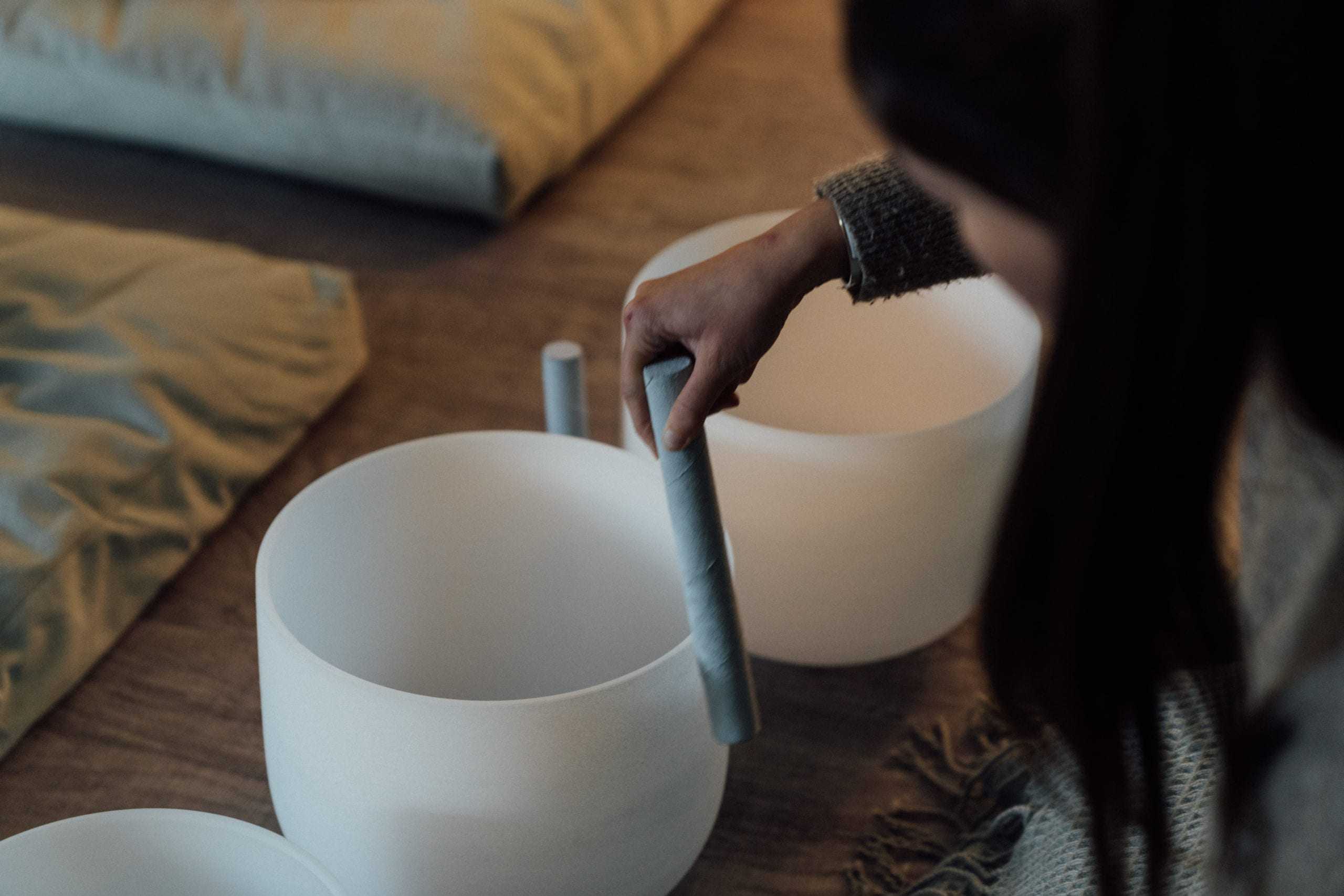 What is sound bath meditation? MiNDFOOD