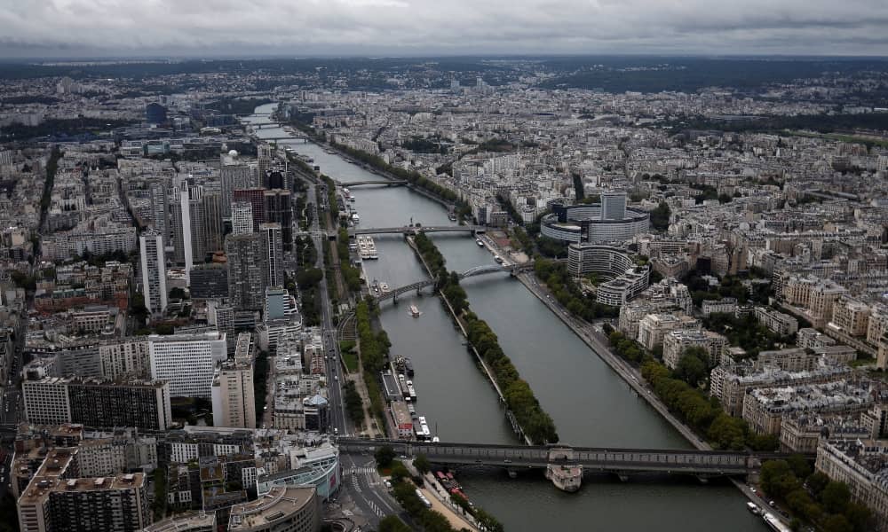 'Terrorist attack' near Eiffel Tower leaves tourist dead and two hurt