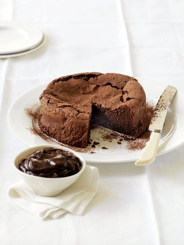 Flourless Chocolate and Hazelnut Cake with Ganache