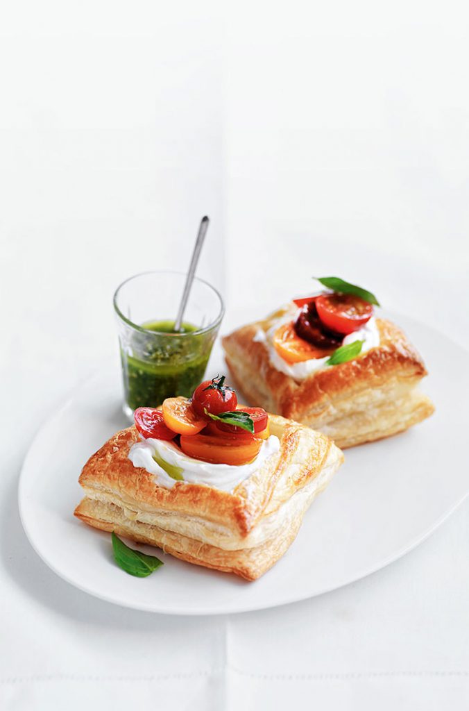 Tomato and Goat’s Curd Tarts | MiNDFOOD Recipes