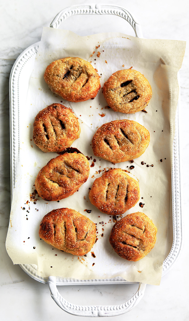 Puff Pastry Eccles Cakes with Spiced Currants