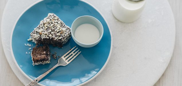 Macadamia Chocolate Lamingtons