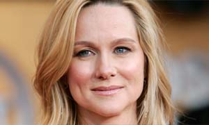Laura Linney becomes a mother at 49