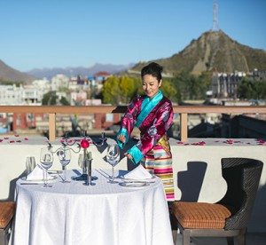 web Shangri-La Lhasa. C Shangri-La Hotels
