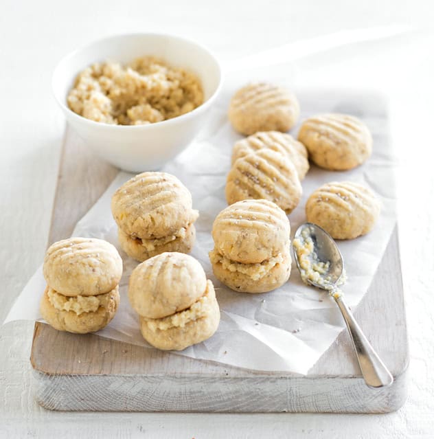 Chia Yoyos with Lemon Cashew Icing