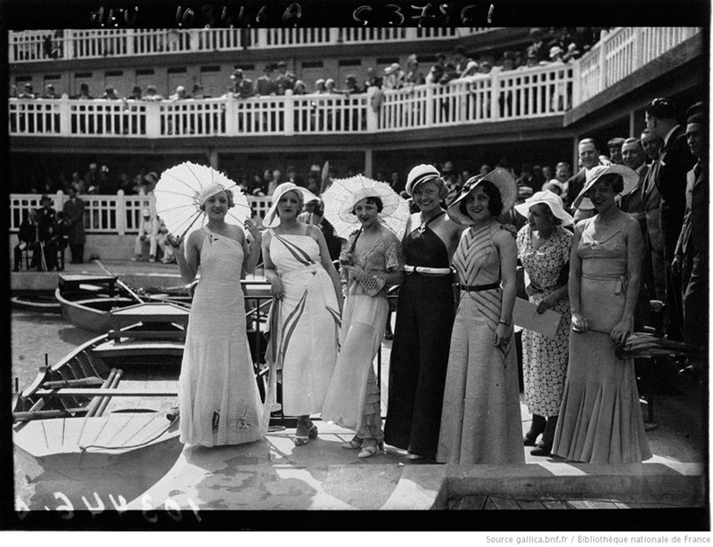 Women take part in a swimsuit contest swimsuit competition in 1933 (Bibliothèque nationale de France)