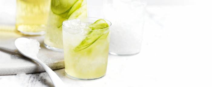 in-season-apple-cider-elderflower-cocktail-recipe-1