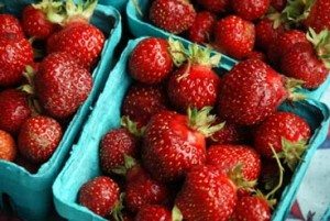 W-Strawberries-Farmers-Market