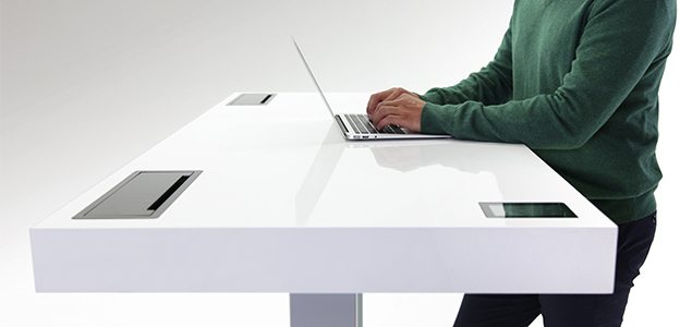 World’s first “smart desk” revealed