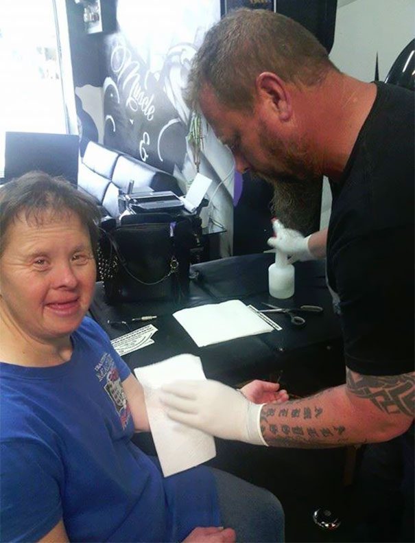 Tattoo artist’s good deed for woman with Down Sydnrome goes viral