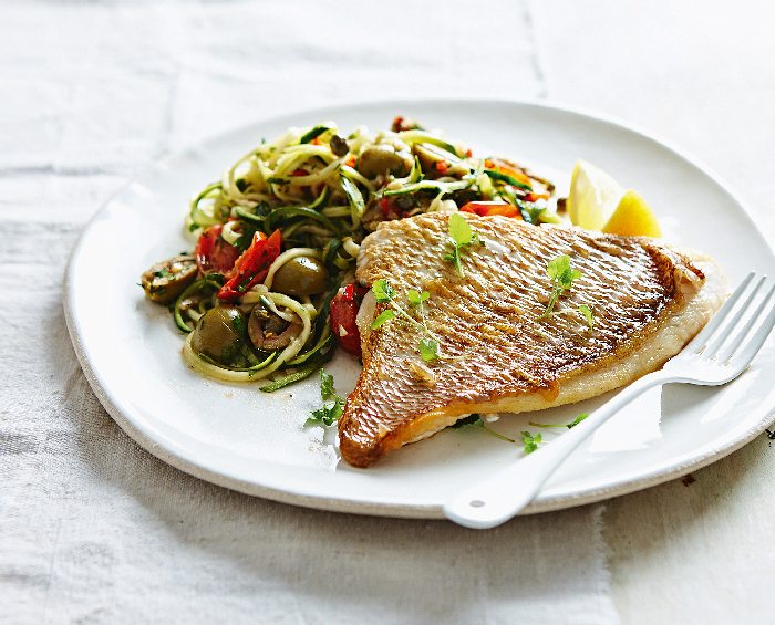 Pan-Fried Snapper with Zucchini Spaghetti | MiNDFOOD