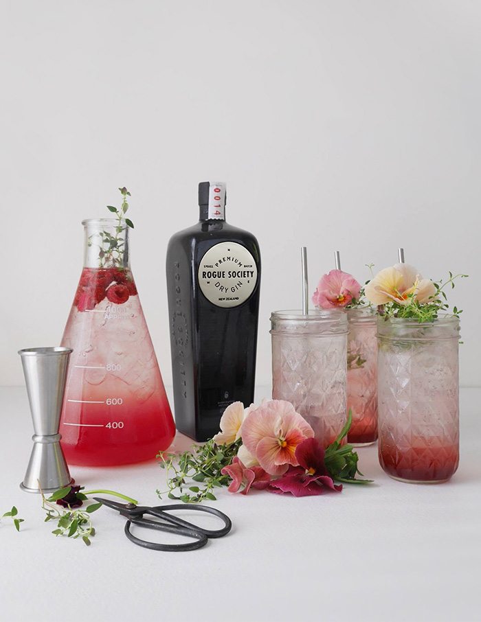 Raspberry Gin Rickety with Thyme | MiNDFOOD Recipes
