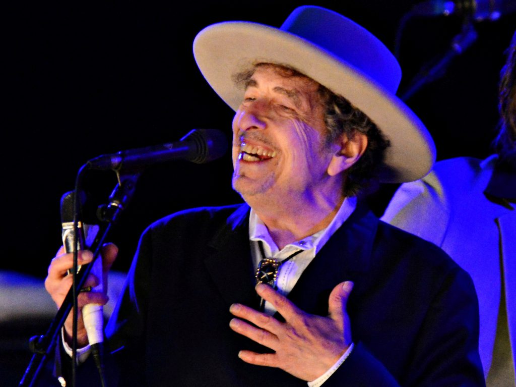U.S. musician Bob Dylan performs during on day 2 of The Hop Festival in Paddock Wood, Kent on June 30th 2012. REUTERS/Ki Price/File photo     TPX IMAGES OF THE DAY      - RTSS66R