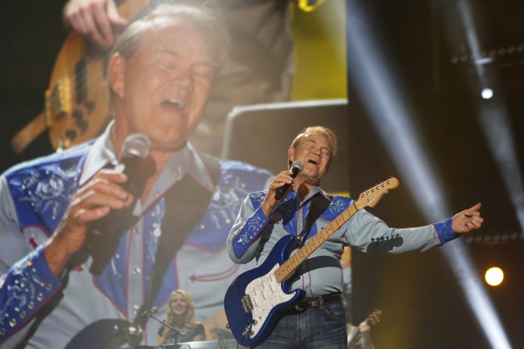American country music artist Glen Campbell performs during the Country Music Association (CMA) Music Festival in Nashville, Tennessee June 7, 2012. REUTERS/Harrison McClary 