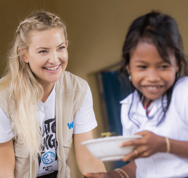 Kate Hudson visits Cambodian schools to help fight world hunger
