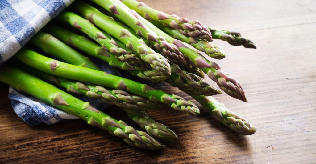 Discover Why You Should Be Eating More Asparagus MiNDFOOD
