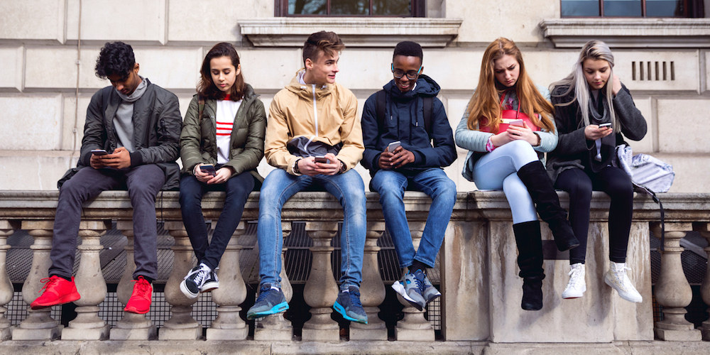 Mobile phone use may affect memory development in teens
