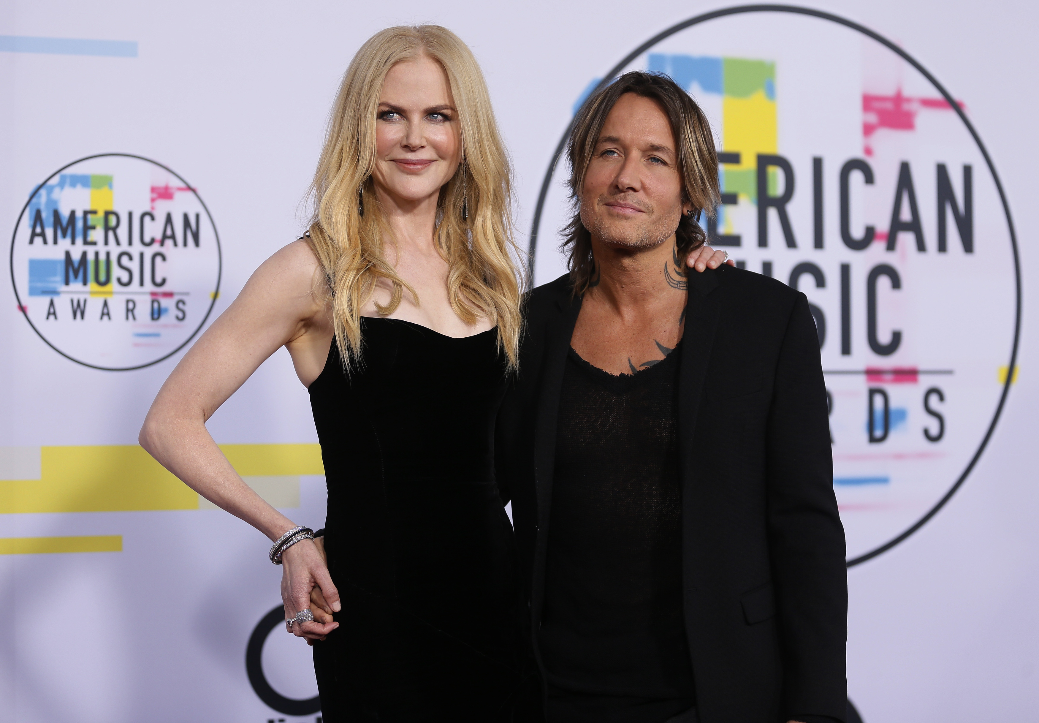 2017 American Music Awards  Arrivals  Los Angeles, California, U.S., 19/11/2017  Nicole Kidman and Keith Urban. REUTERS/Danny Moloshok - HP1EDBK07R6J5