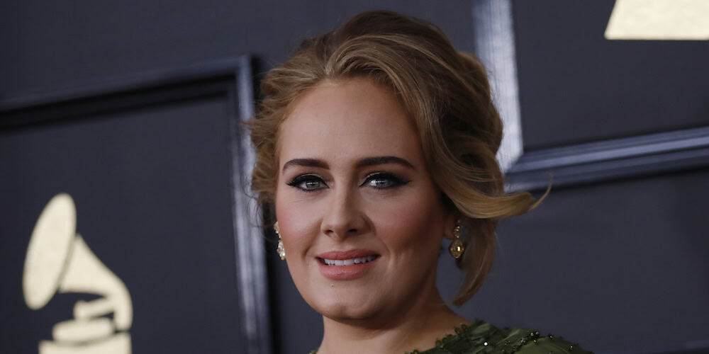 Singer Adele arrives at the 59th Annual Grammy Awards in Los Angeles, California, U.S. , February 12, 2017. REUTERS/Mario Anzuoni - RTSYC5W