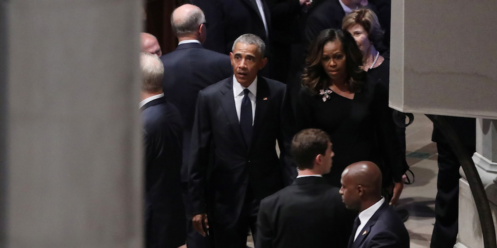 Former President Barack Obama and wife Michelle Obama arrive for the memorial service of U.S. Senator John McCain (R-AZ) at National Cathedral in Washington, U.S., September 1, 2018.      REUTERS/Chris Wattie