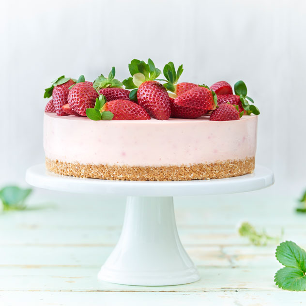Classic Strawberry Cheesecake | MiNDFOOD Recipes