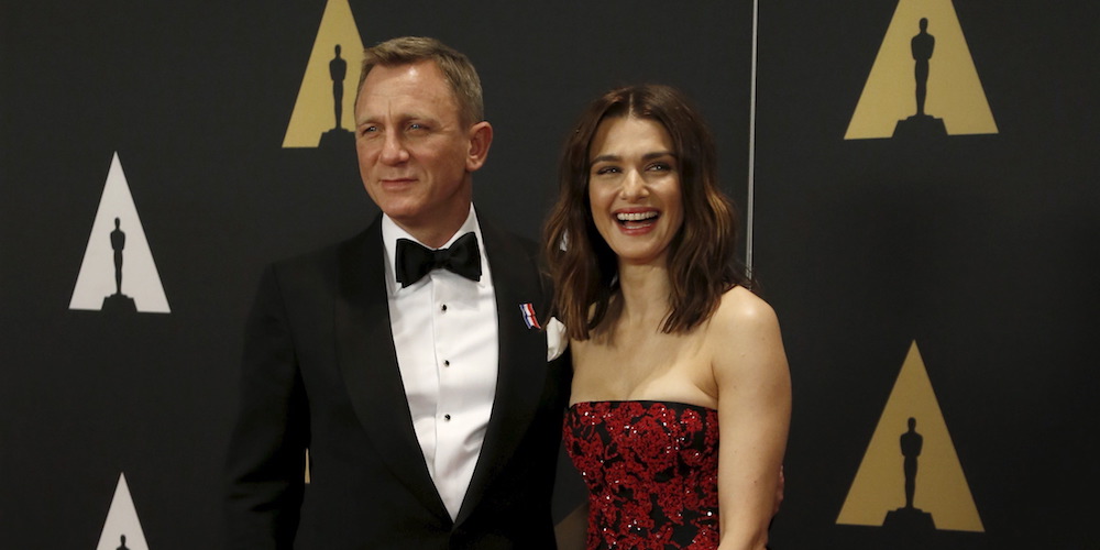 Actor Daniel Craig and his wife actress Rachel Weisz pose at the 7th Annual Academy of Motion Picture Arts and Sciences Governors Awards at The Ray Dolby Ballroom in Hollywood, California November 14, 2015.   REUTERS/Mario Anzuoni - GF20000060373