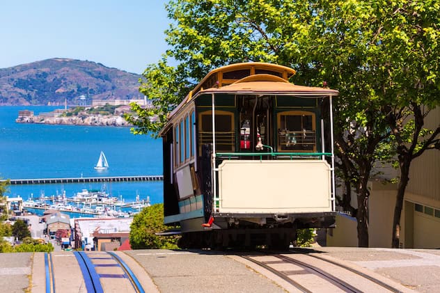 San francisco Hyde Street Cable Car Tram of the Powell-Hyde.