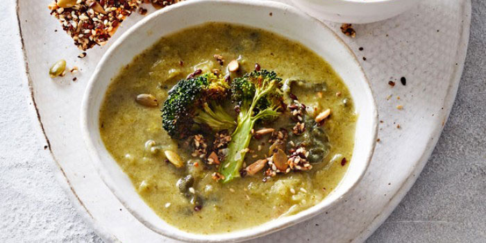 Creamy Broccoli Soup with Seeded Crackers