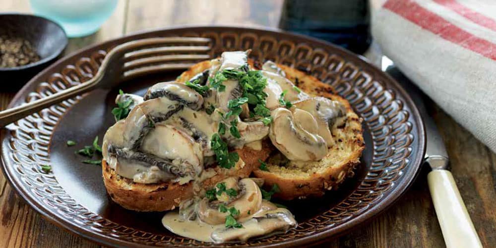Creamy Mushrooms on Toast