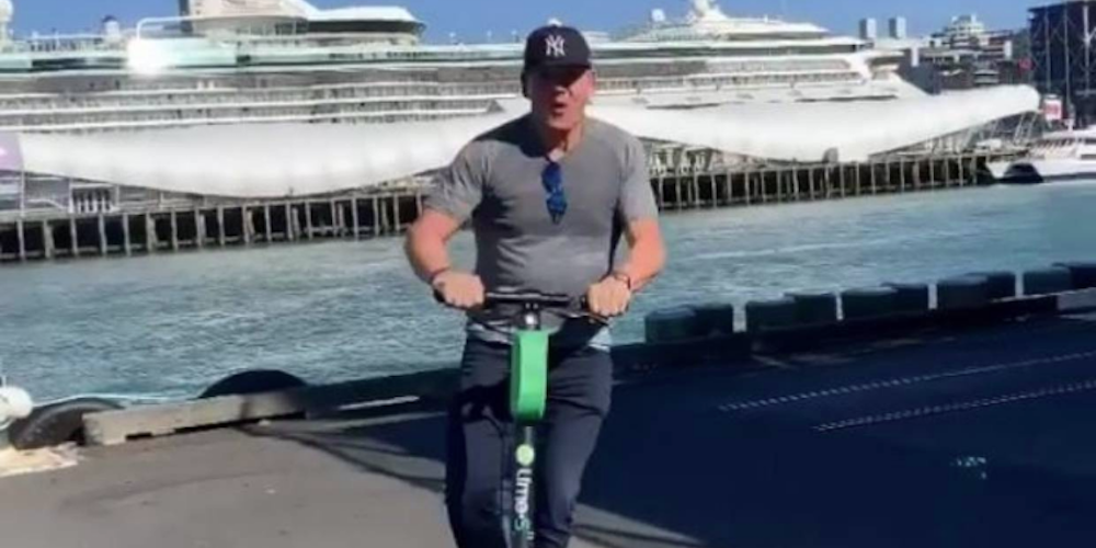 Gordon Ramsay embraces Auckland cuisine and culture, even rides a Lime scooter