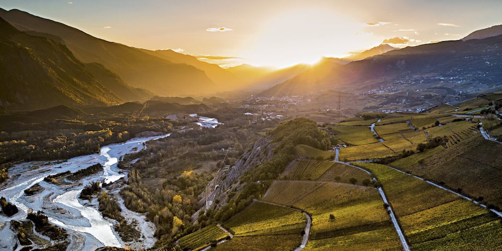 Schweiz. ganz natuerlich.
Der Naturpark Pfyn-Finges im Rhonetal zwischen Salgesch und Varen mit der Abendsonne ueber Leuk. 

Switzerland. get natural. 
The Natural Park Pfyn-Finges in the Rhone valley between Salgesch and Varen with the evening sun on Leuk.

Suisse. tout naturellement.
Le Parc Naturel Pfyn-Finges dans la vallee du Rhone entre Salgesch et Varen avec le soleil du soir sur Leuk.

Copyright by: Switzerland Tourism - By-Line: swiss-image.ch / Christian Pfammatter