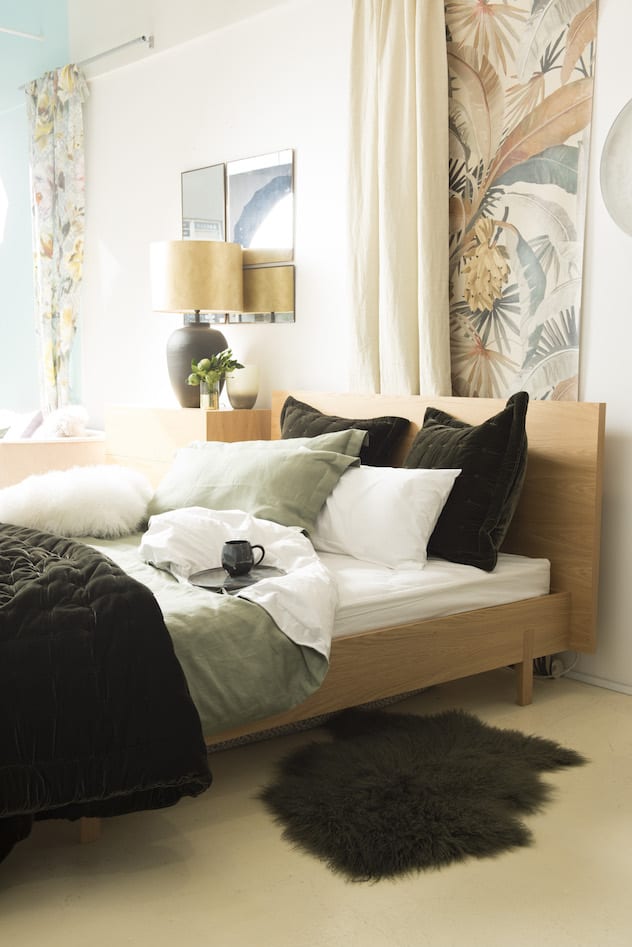 How to create an inviting bedroom