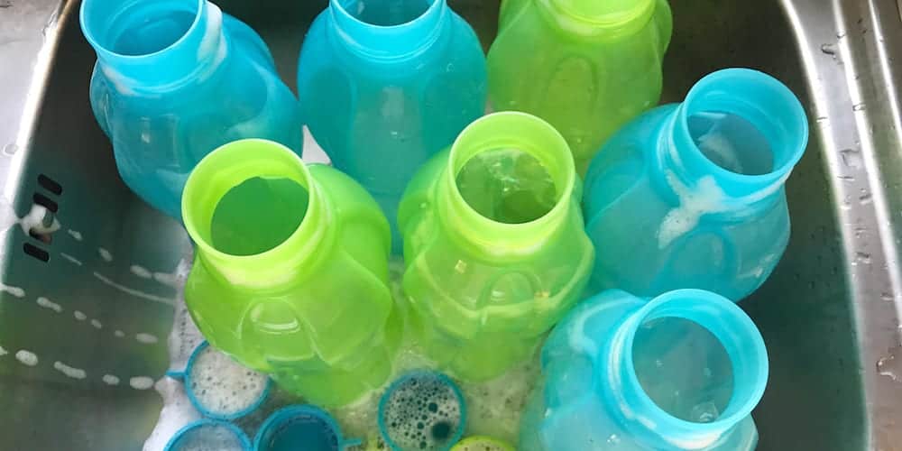 Top tips on how to clean a water bottle MiNDFOOD