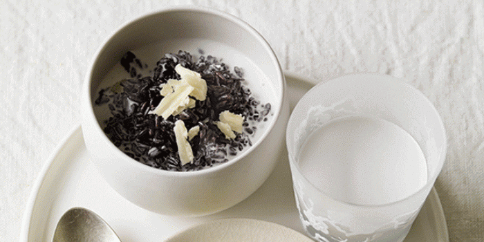 Black Sticky Rice with Coconut & Mango