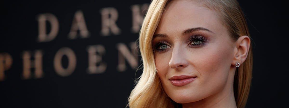 sophie turner's beauty routine