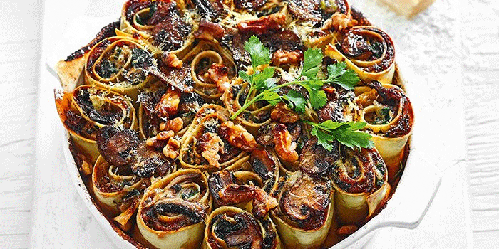 Baked Mushroom, Spinach & Ricotta Rotolo