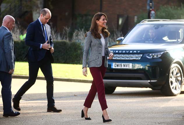 Britain's Prince William and Catherine, Duchess of Cambridge, arrive at a Shout's Crisis Volunteer celebration event at the Troubador White City Theatre in London, Britain November 12, 2019.  REUTERS/Hannah McKay - RC2M9D9N3LEZ