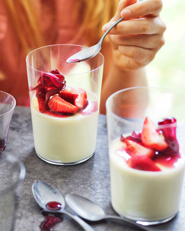 Ginger and Hibiscus Flower Strawberries with Vanilla Cream Recipe