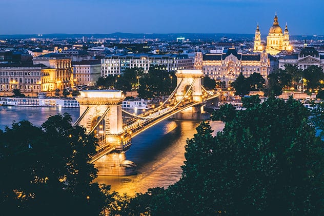 Budapest, széchenyi chain bridge, Europe, Charles RiverDanube