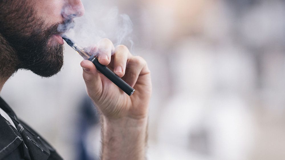 US vaping-related deaths rise to 60