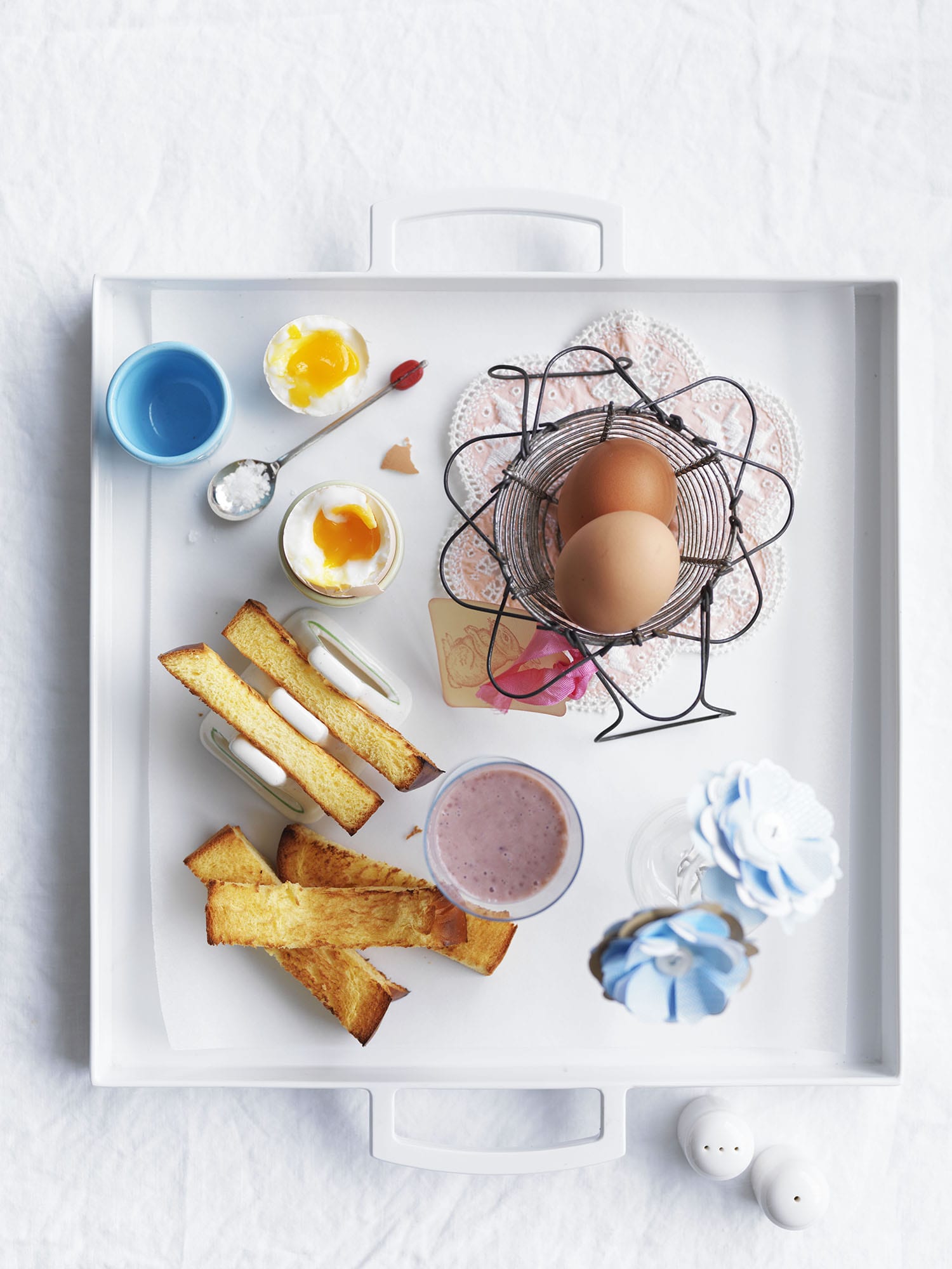 Soft-boiled eggs with brioche ‘soldiers’ and blueberry banana smoothie
