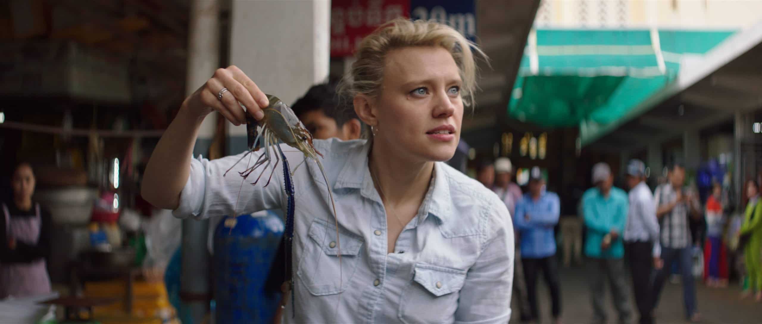 Breakfast, Lunch, & Dinner - Season 1

Kate McKinnon handles a live prawn from a street vendor in Phnom Penh