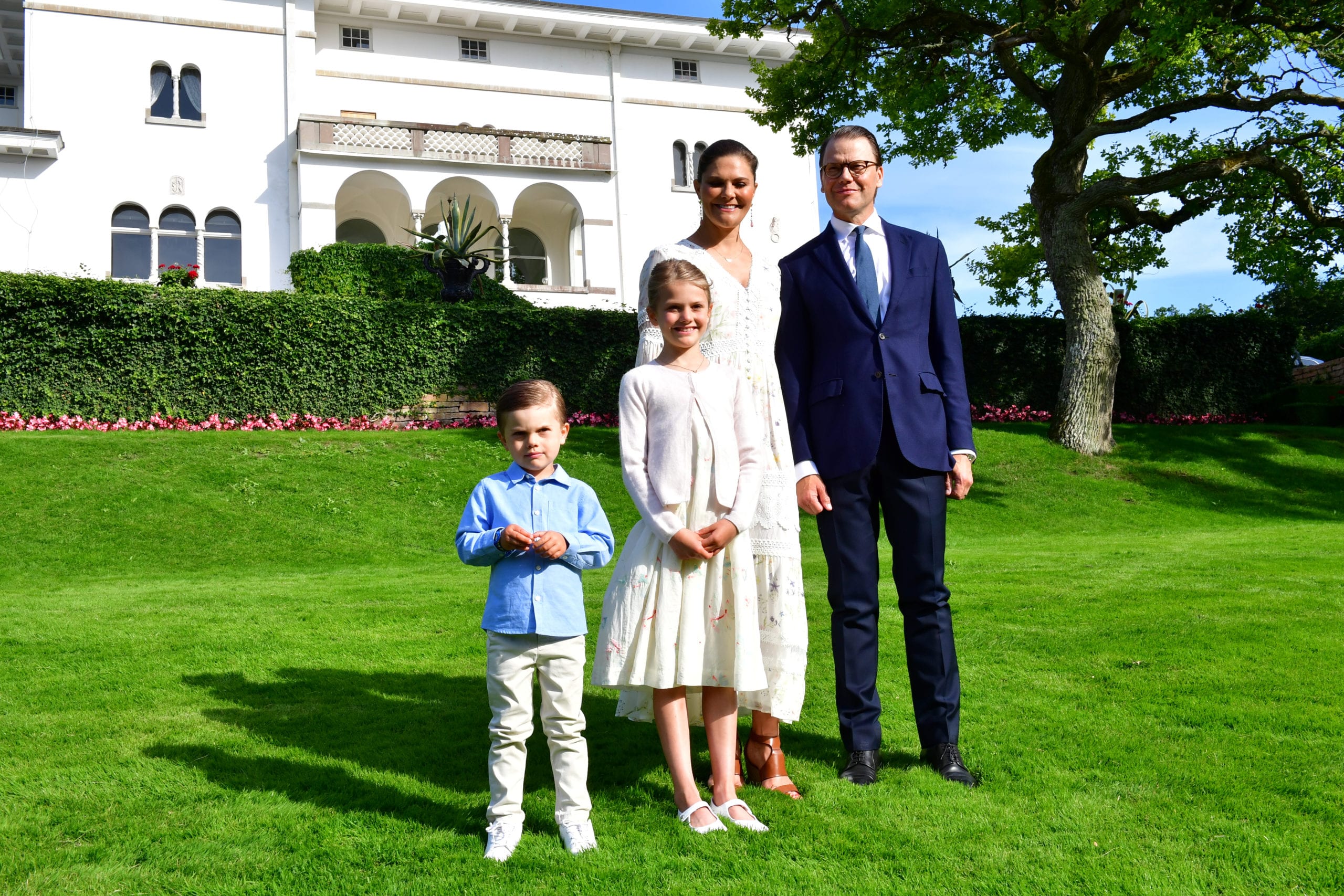 Sweden's Crown Princess Victoria, Prince Daniel and their two children Oscar and Estelle are seen in the garden of the family summer Solliden Palace at the island Oeland in the Baltic sea as she celebrates her birthday with her close family due the coronavirus disease (COVID-19) outbreak in Borghlom, Sweden July 14, 2020. Jonas Ekstromer /TT News Agency/via REUTERS
