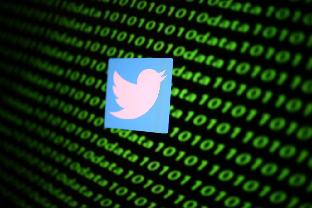 High-profile Twitter accounts swept up in wave of apparent hacking