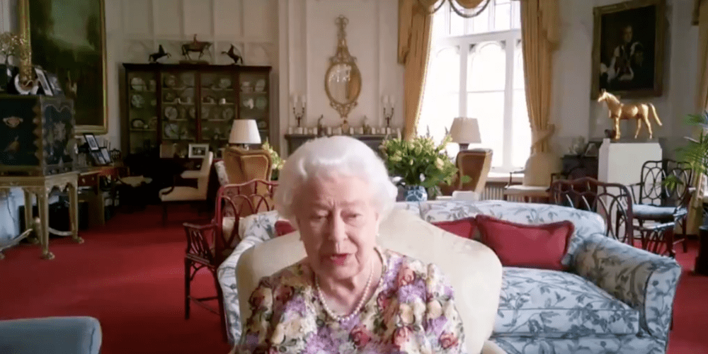 The Queen receives Zoom lesson from Princess Anne