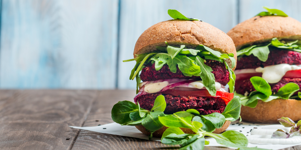5 benefits of eating less meat