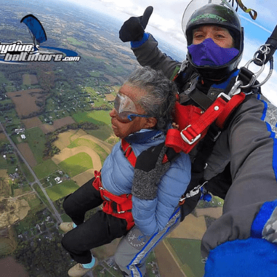 102-year-old WWII veteran ticks of bucket list with skydive