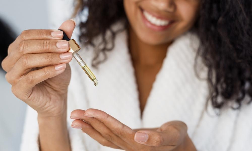 How to use a face oil to boost your skincare routine
