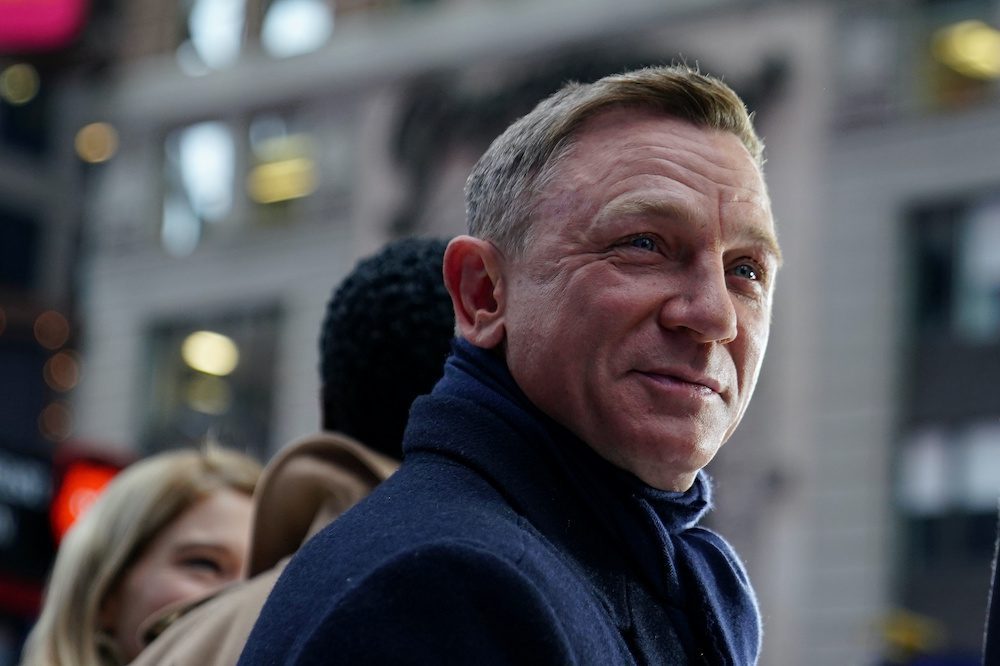 ‘Massively grateful’ Daniel Craig bids farewell to James Bond